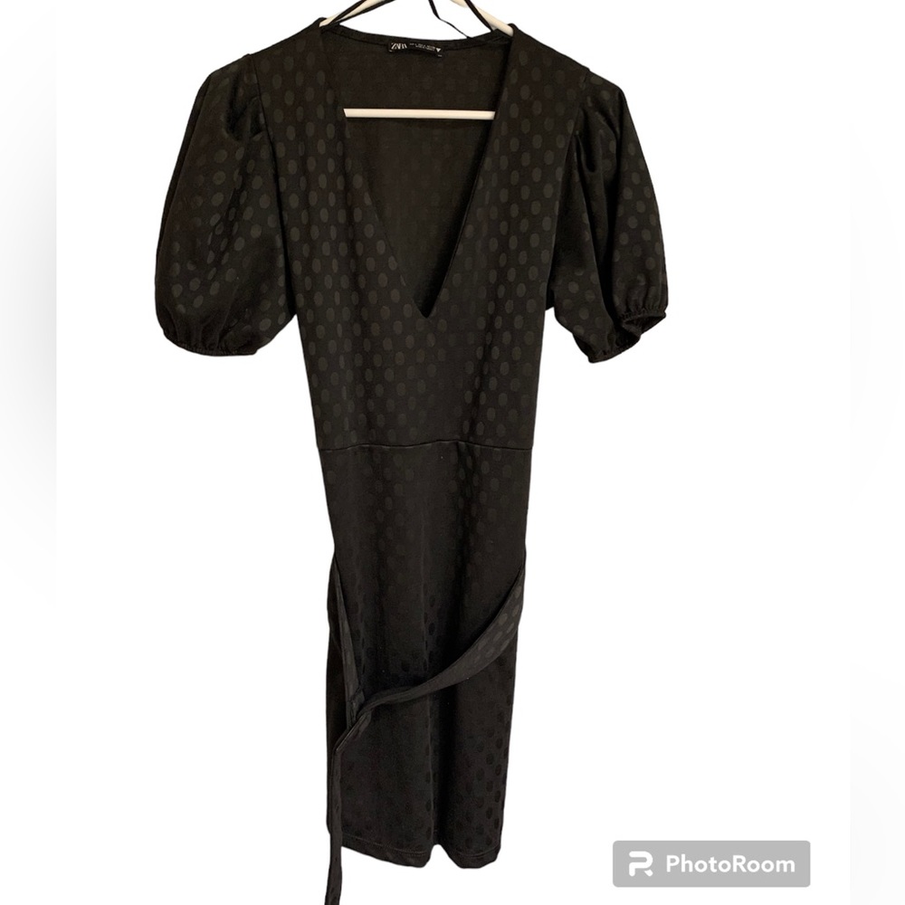 ZARA little black dress, poofy sleeves, polka dot, v neck/belted/LARGE